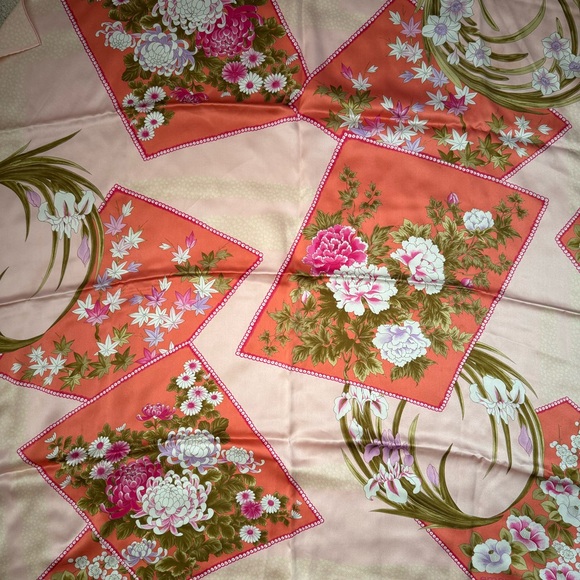 Emanuel Ungaro Accessories - Emanuel Ungaro 100% silk scarf